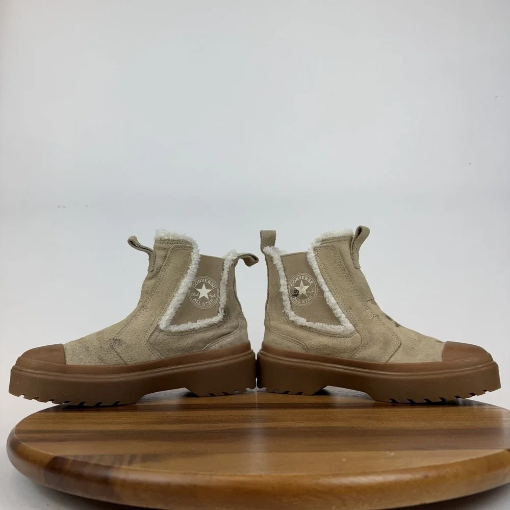 Big Kids Converse Chuck Taylor All Star Chelsea Beige Suede Lug Sole Boot Size 5